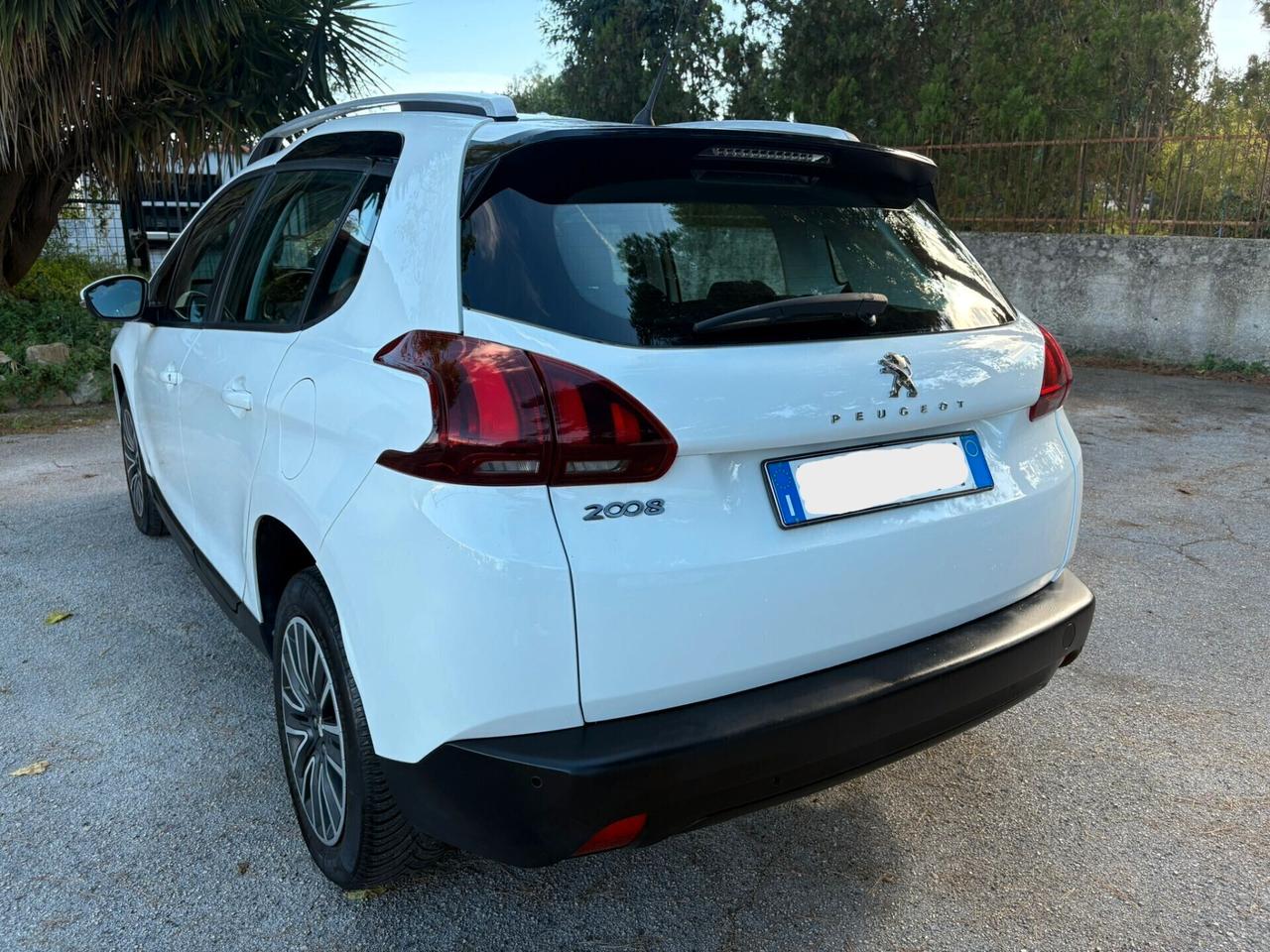 PEUGEOT 2008 1.6 HDi Active - 2017
