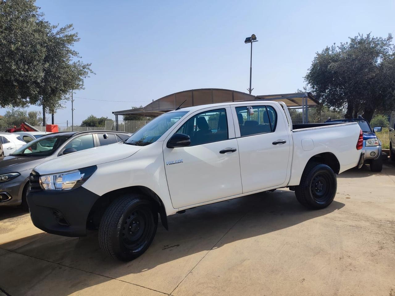 Toyota Hilux 2.4 D-4D 4WD 4 porte Double Cab Comfort