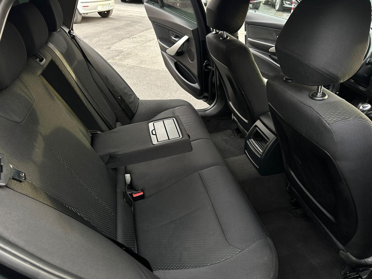 BMW 318 Touring Sport 2014