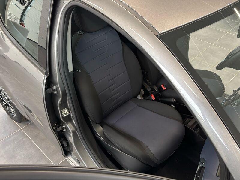 Lancia Ypsilon 1.0 Hybrid 70cv Gold