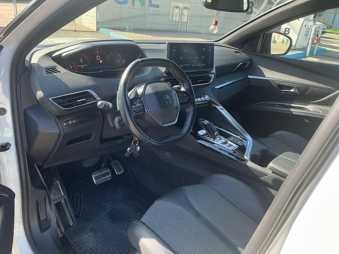 PEUGEOT 3008 1.5 DIESEL 130cv ALLURE -12/2020