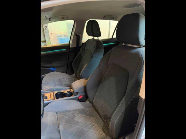 VOLKSWAGEN Golf 8ª serie - 2.0 TDI SCR Style
