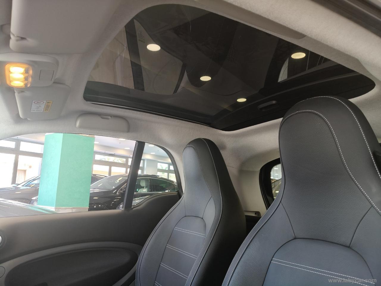 SMART fortwo EQ Racingrey