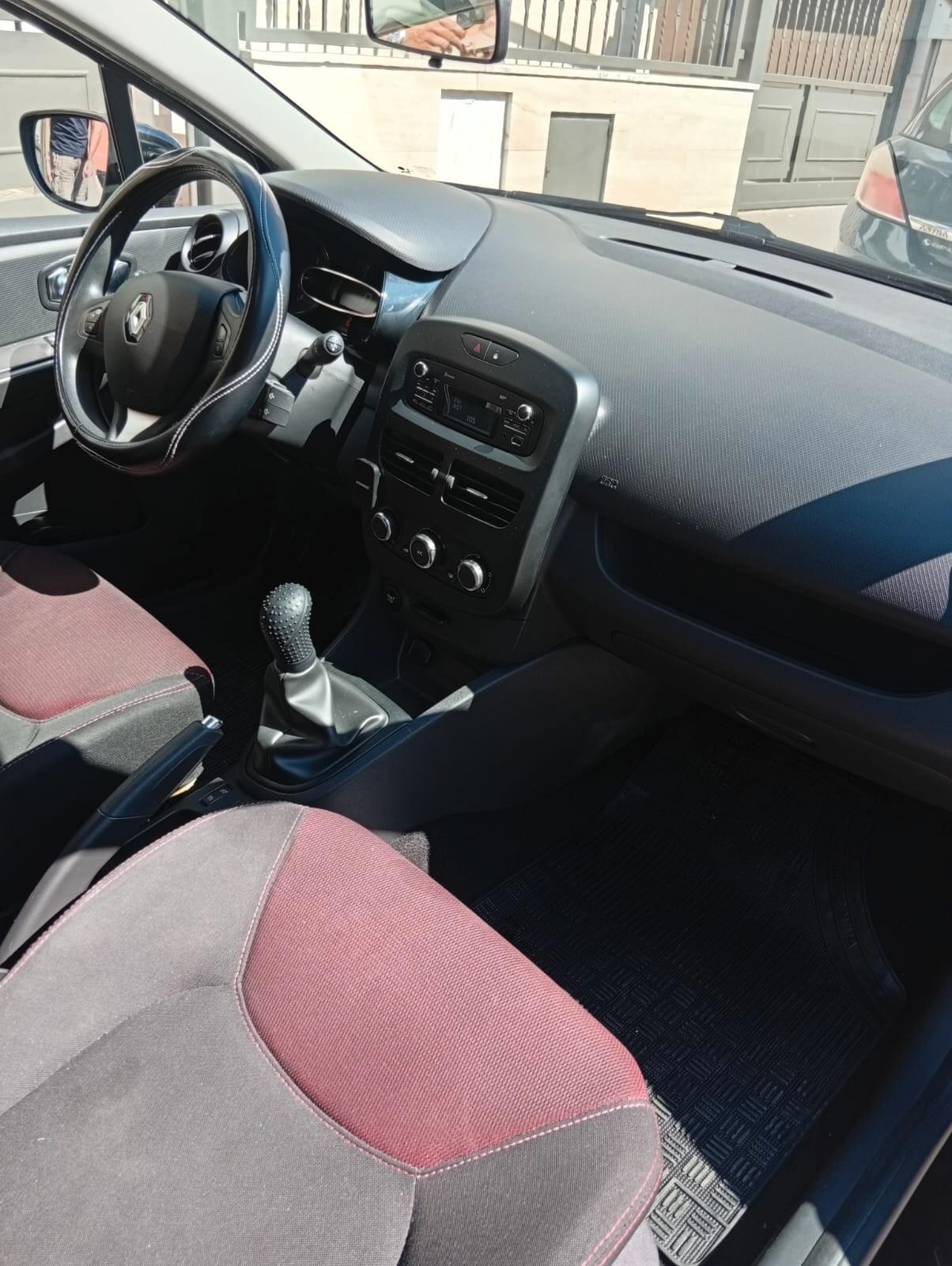Renault Clio dCi 8V 75 CV Start&Stop 5 porte Energy Duel