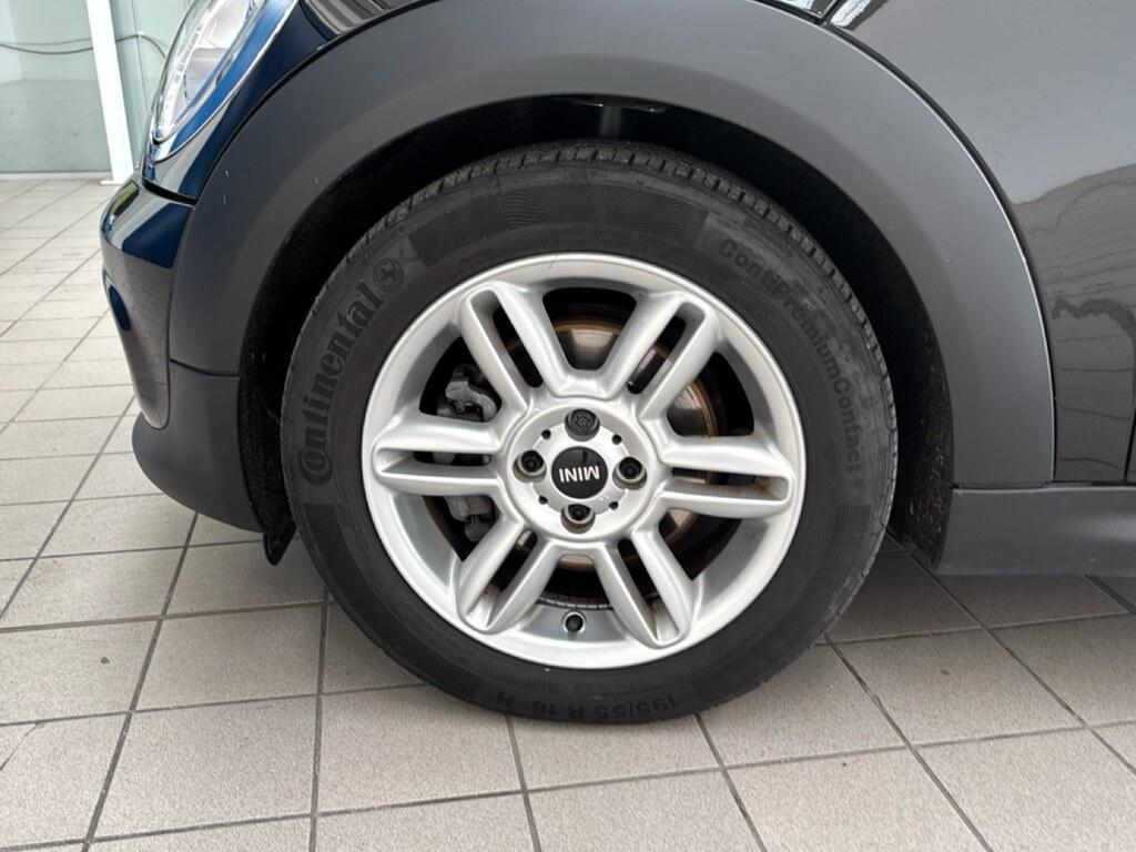 Mini Cooper D 2.0 D Cooper D Auto