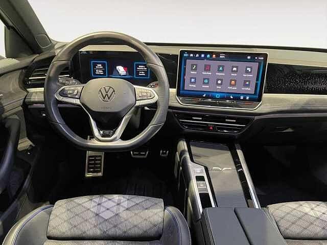 Volkswagen Passat Variant 8ª serie 2.0TDI 150CV DSG R-LINE - IVA ESPOSTA