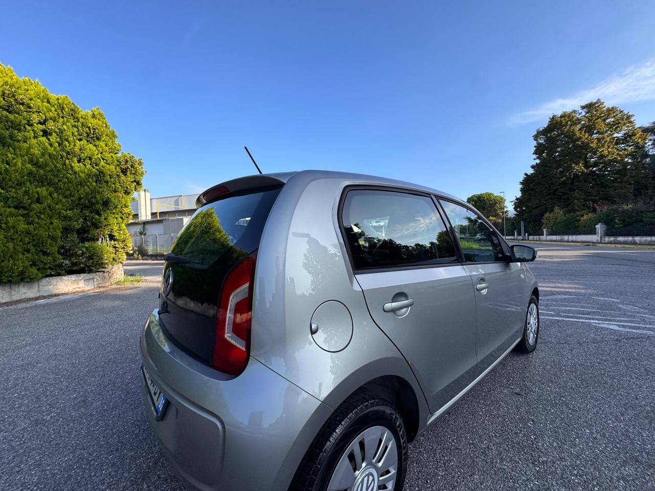 Volkswagen up! 1.0 5p. eco high BlueMotion Technology