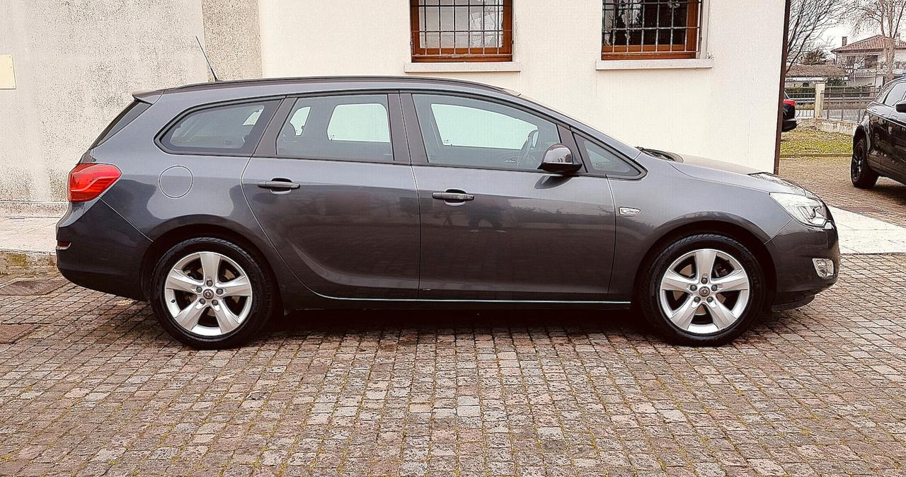 Opel Astra 1.7 CDTI 110CV Sports Tourer Elective