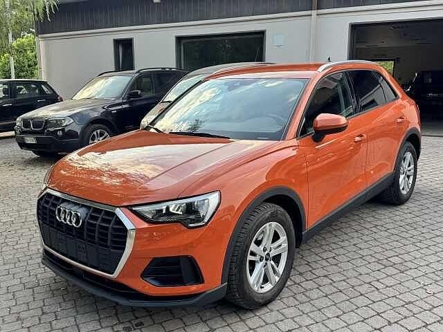 Audi Q3 35 TDI S tronic Business