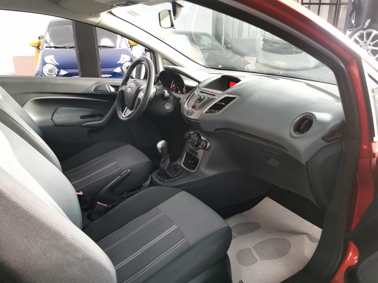 Ford Fiesta 1.2 82CV Titanium GARANZIA 12 MESI