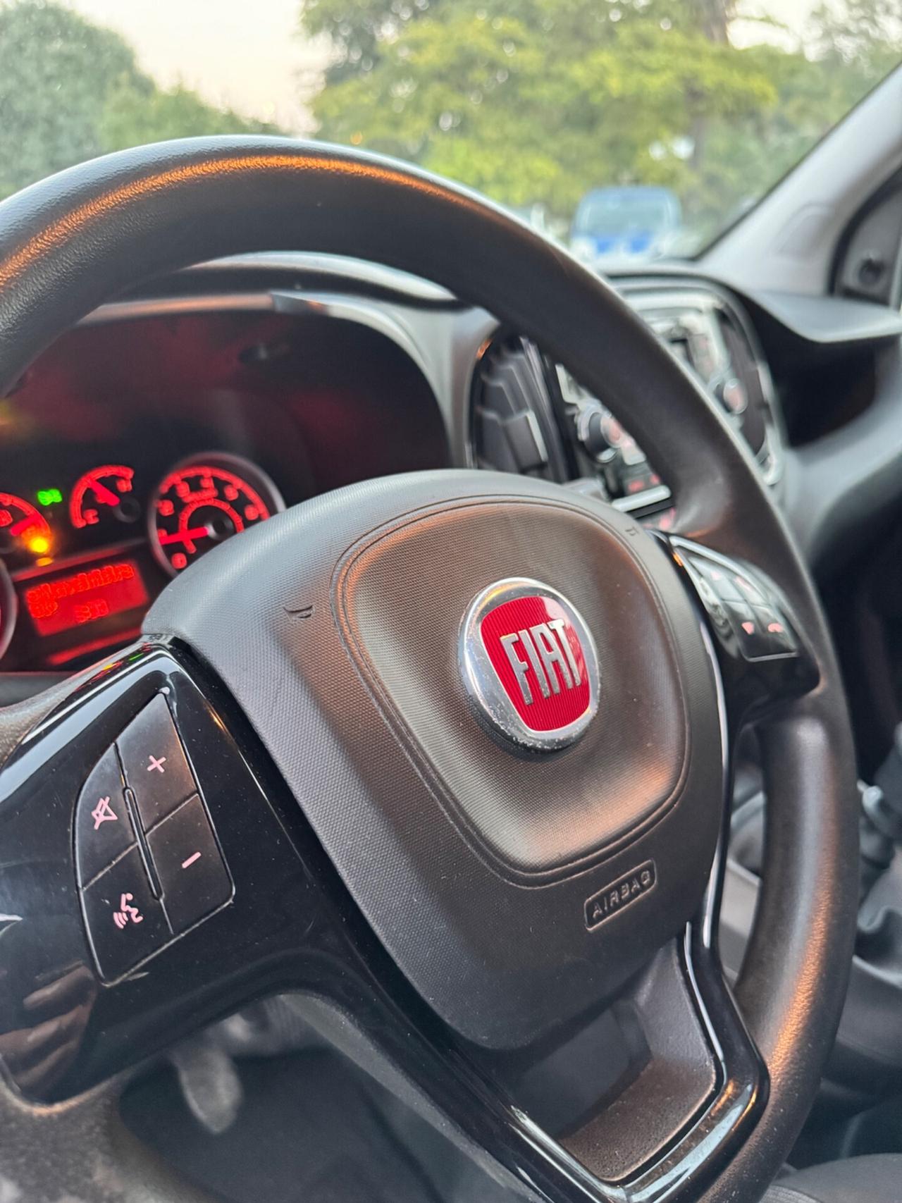 Fiat Doblo Doblò 1.4 Natural Power PL-TN Cargo Maxi Lounge