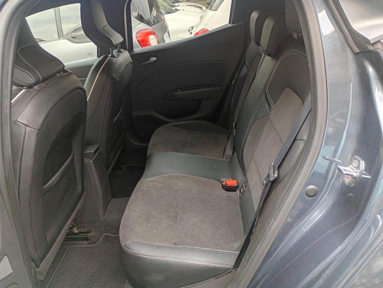 Renault Clio TCe 100 CV 5 porte Intens
