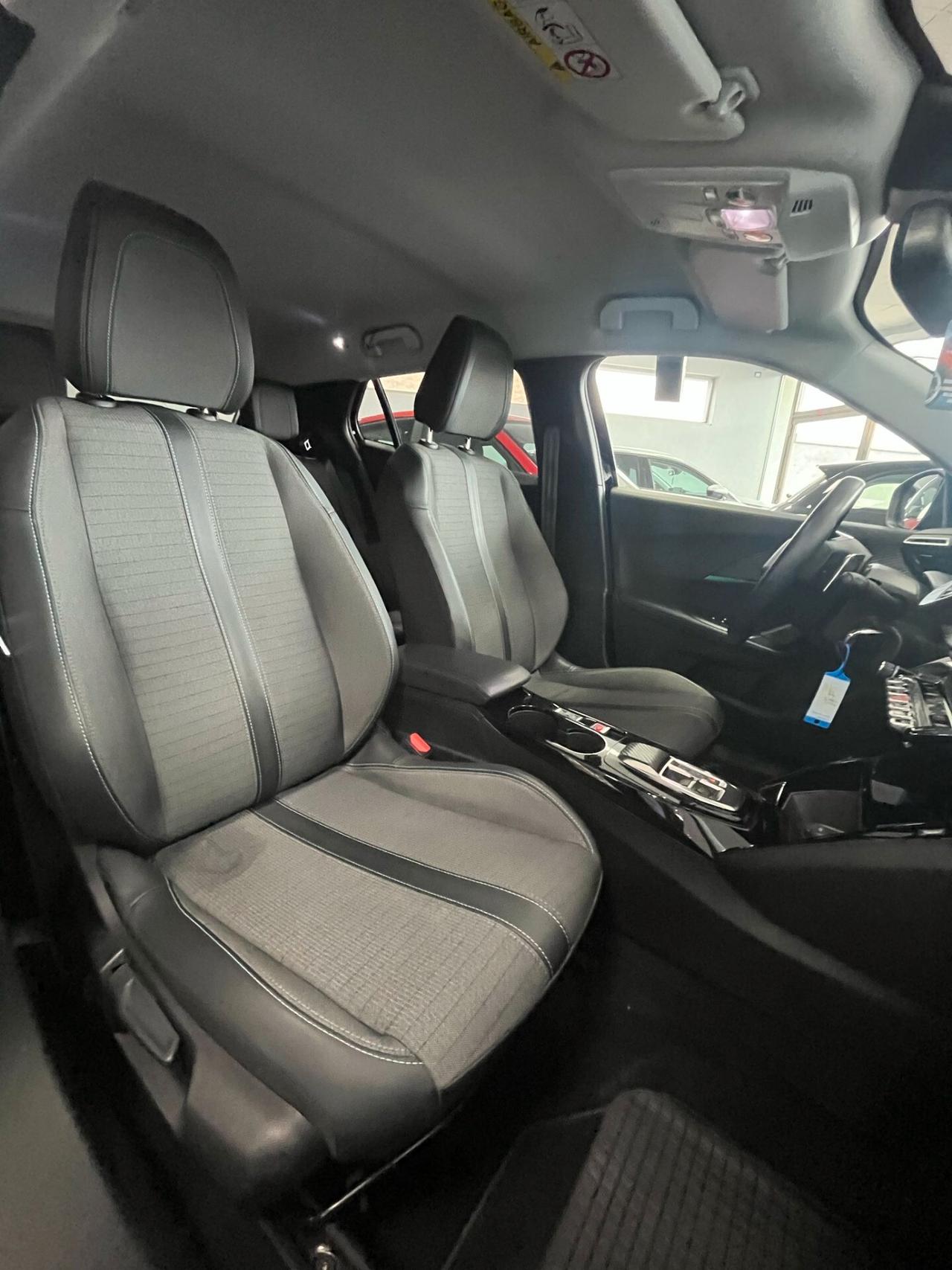 Peugeot 2008 BlueHDi 130 S&S EAT8 Allure