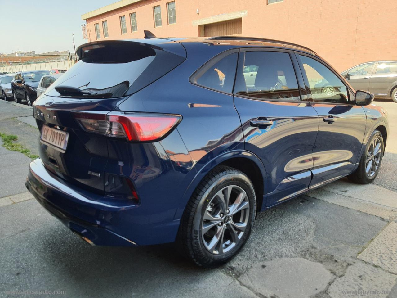 FORD Kuga 2.5 Full Hybrid 190 CVT 2WD ST-Line