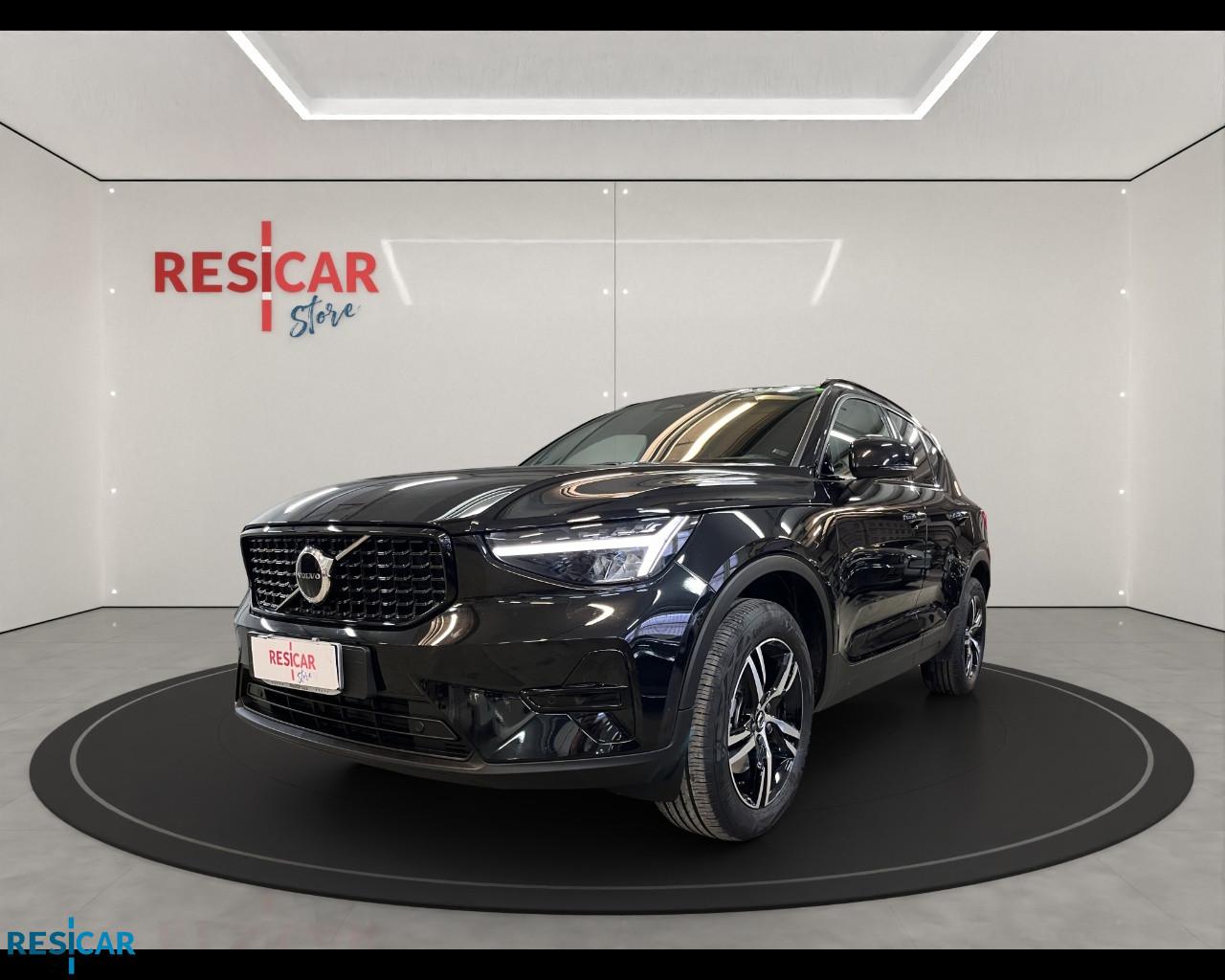 VOLVO XC40 2.0 b3 Plus Dark auto