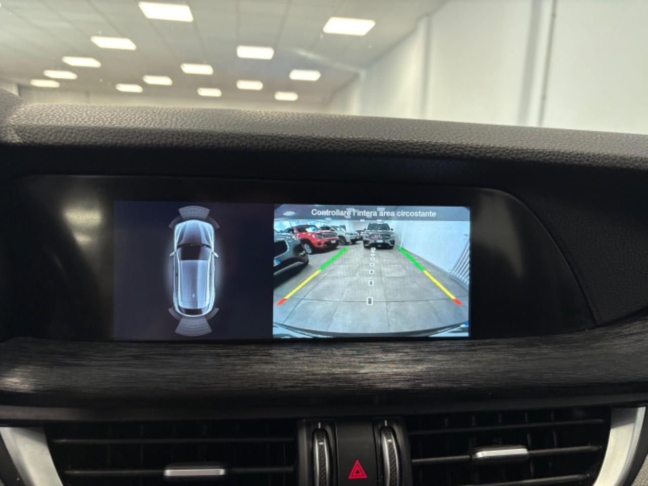 Alfa Romeo Stelvio 2.2 t Business rwd 160cv auto