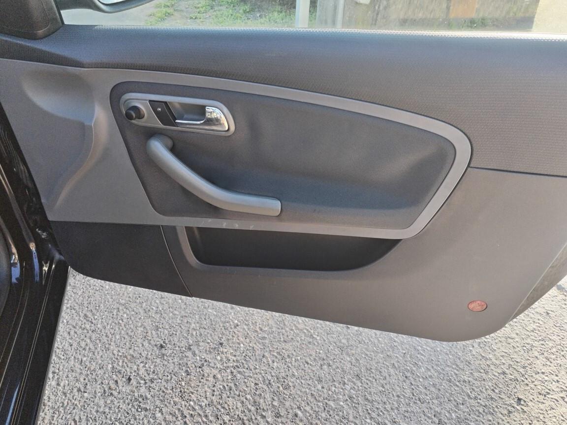 Seat Ibiza 1.2 12V 70CV 3p. Free GPL 125000KM 8/2008 CONSEGNA TAGLIANDATA