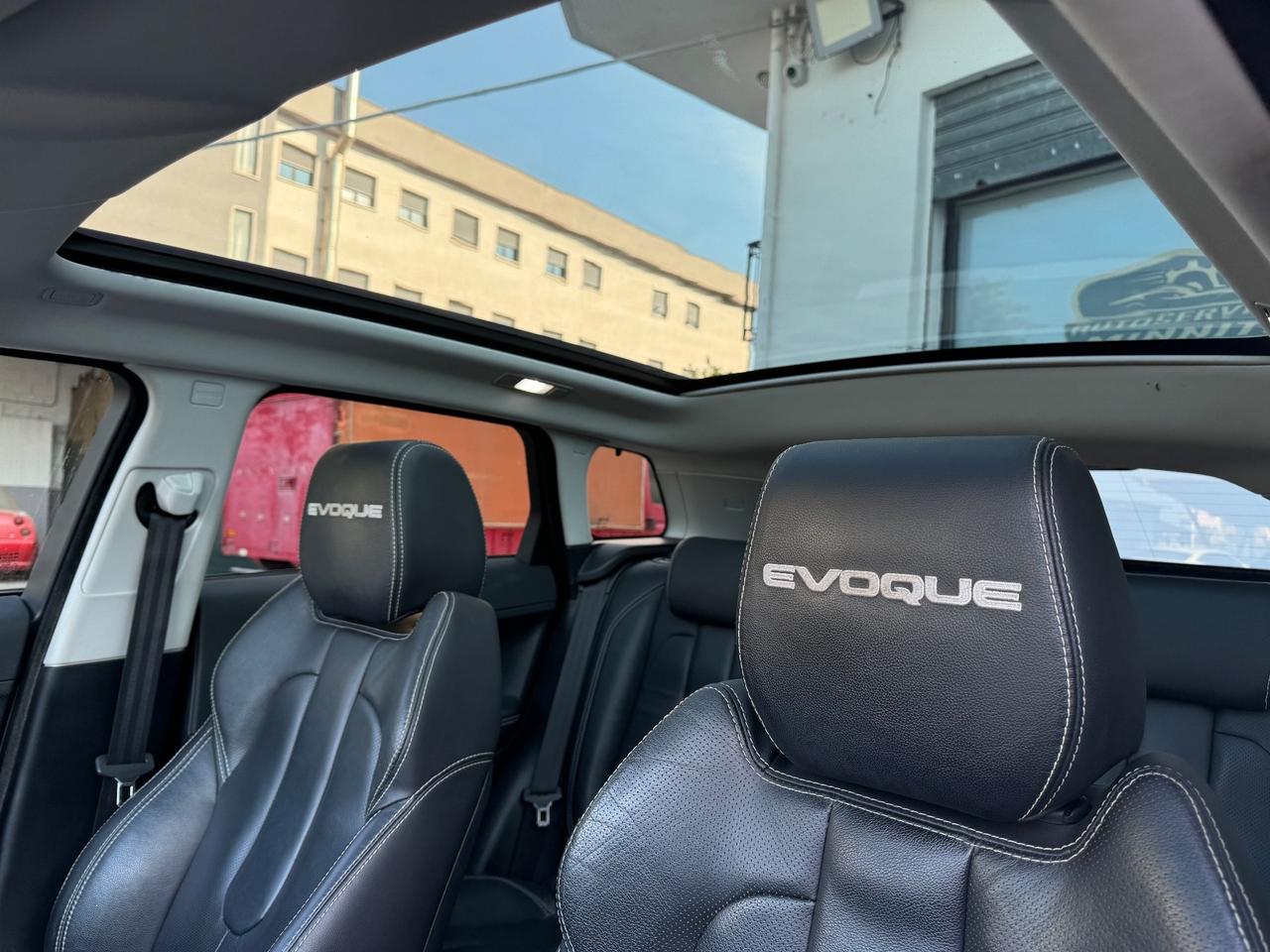 Land Rover Range Evoque 2.2 TD4 5p. Dynamic