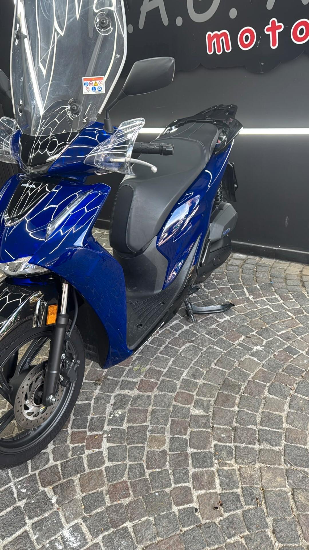 Honda 125 vetro