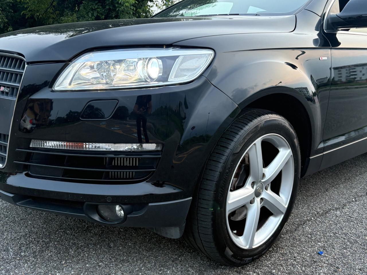 Audi Q7 3.0 TDI 233CV Sline 7Posti quattro