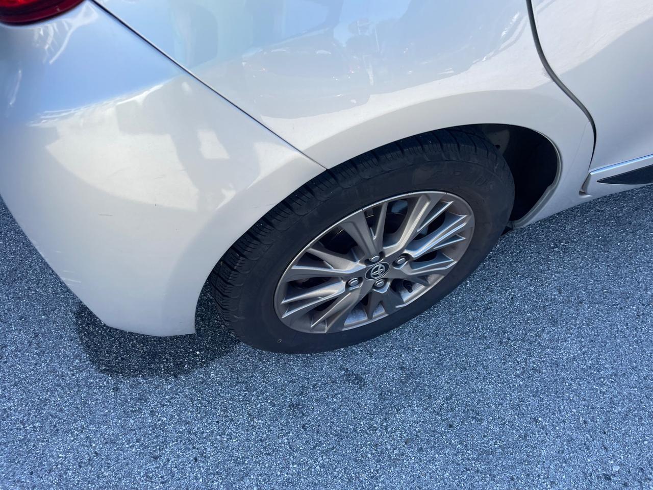 Toyota Yaris 1.5 Hybrid 5 porte Active