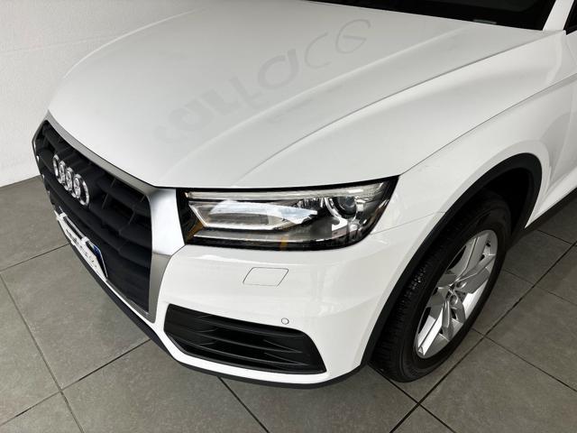 AUDI Q5 2.0 TFSI quattro S tronic Business Sport