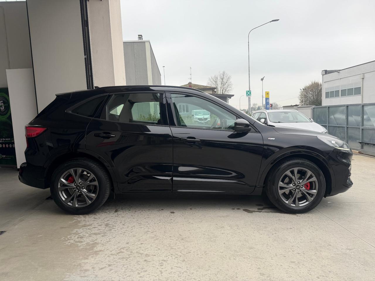 Ford Kuga 2.5 Full Hybrid 190 CV CVT 2WD ST-Line Design