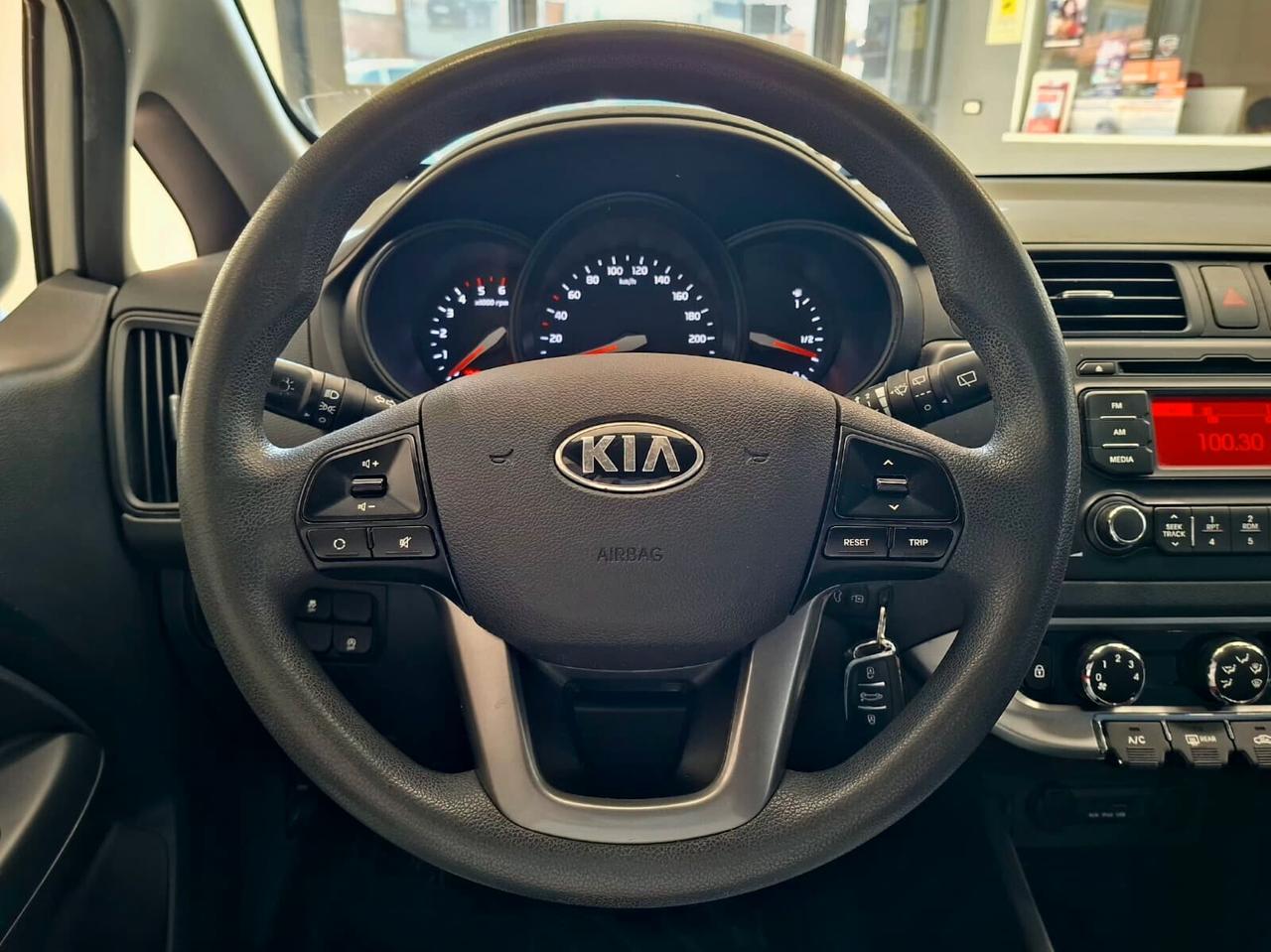 Kia Rio 1.1 CRDi 75cv WGT LX 2012