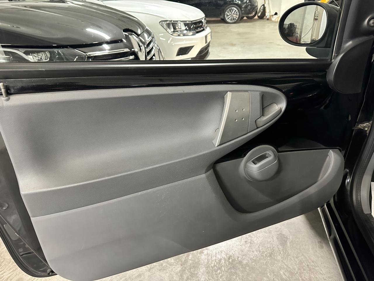 Peugeot 107 1.0 68CV 3p. Sweet Years