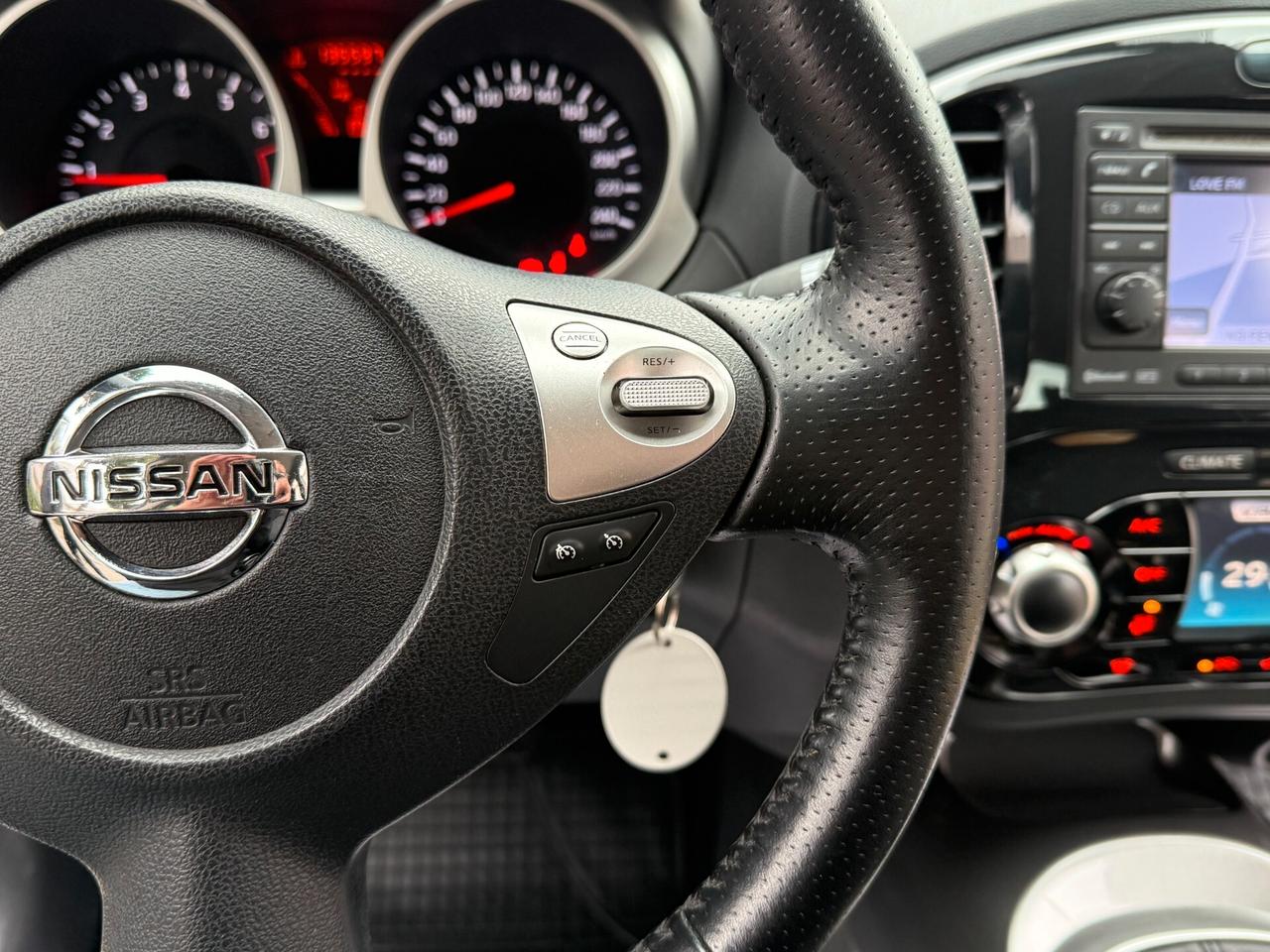 Nissan Juke 1.6 Tekna NAVI RETROCAMERA - 2011