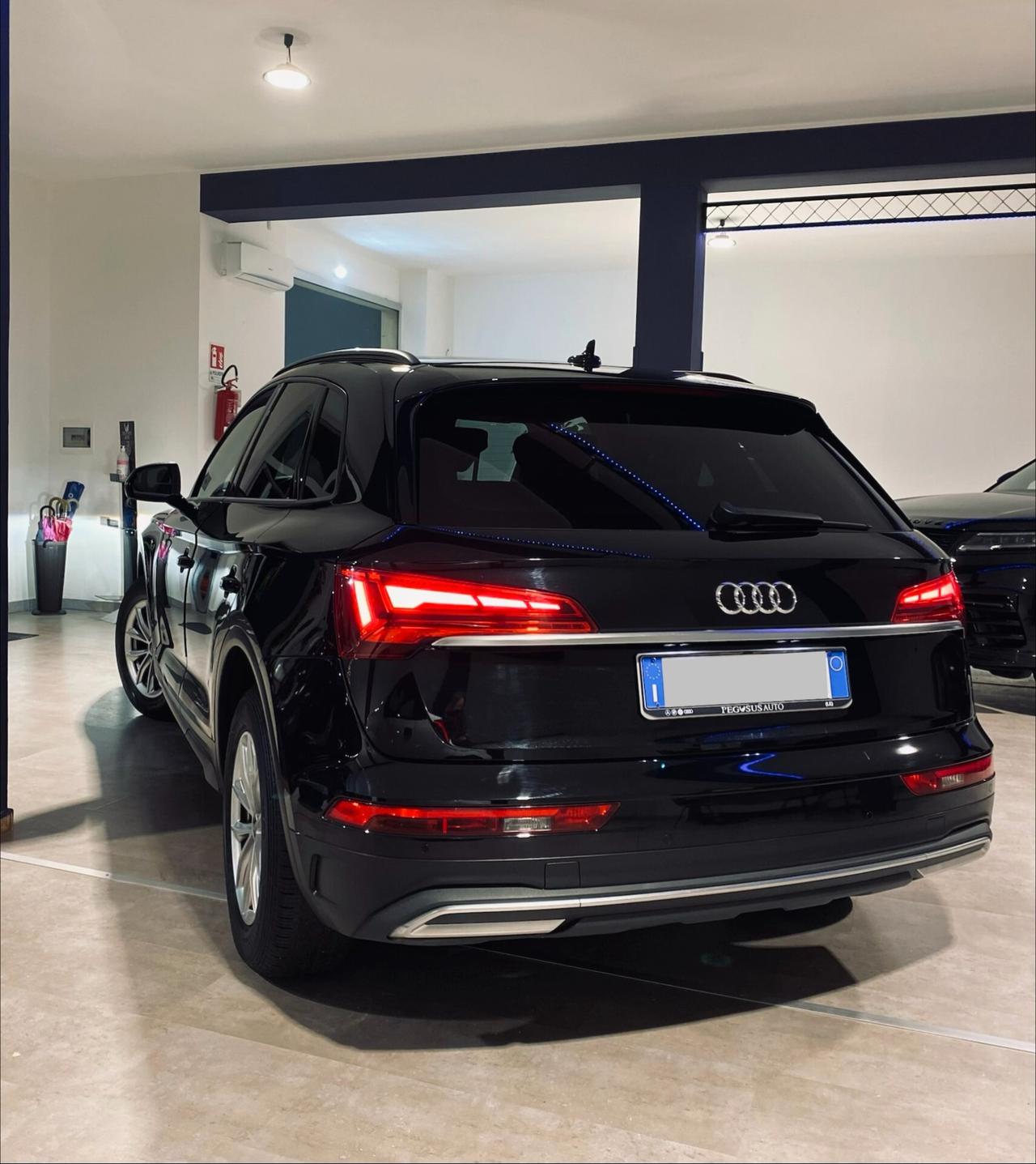 Audi Q5 30 TDI S tronic Business