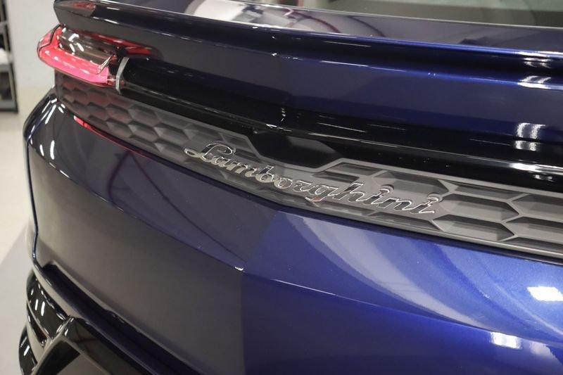 Lamborghini Urus 4.0 SE