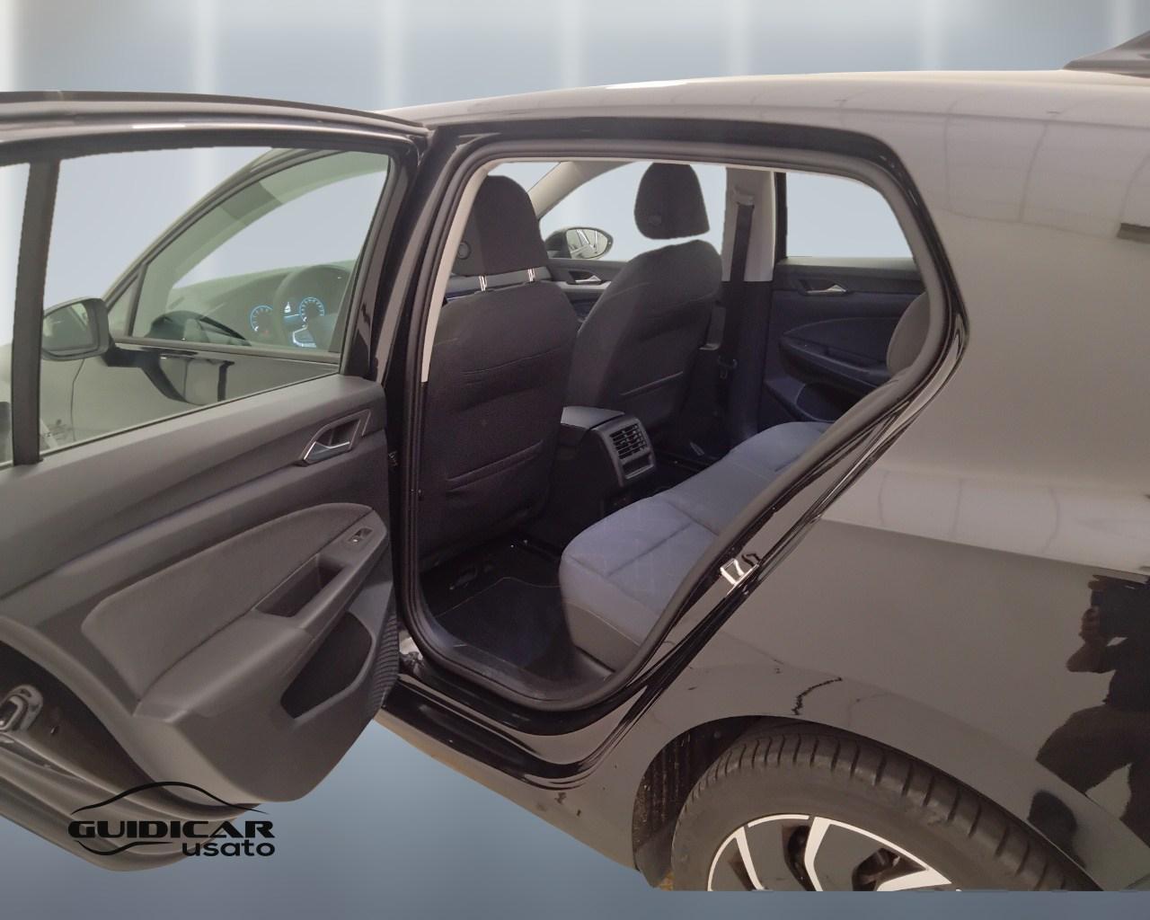 VOLKSWAGEN Golf VIII 2020 - Golf 1.0 etsi evo Life 110cv dsg