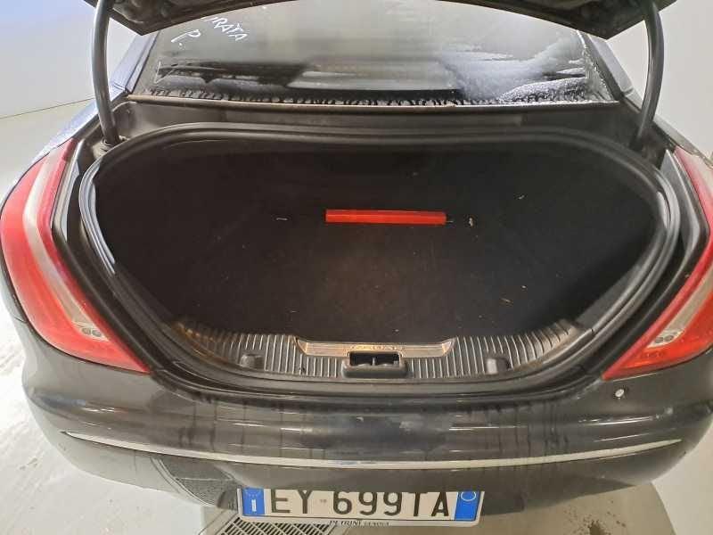 Jaguar XJ 3.0d V6 Portfolio auto my13