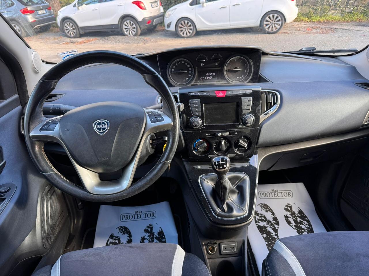 Lancia Ypsilon 1.3 MJT 16V 95 CV EURO6 GARANZIA 1 ANNO