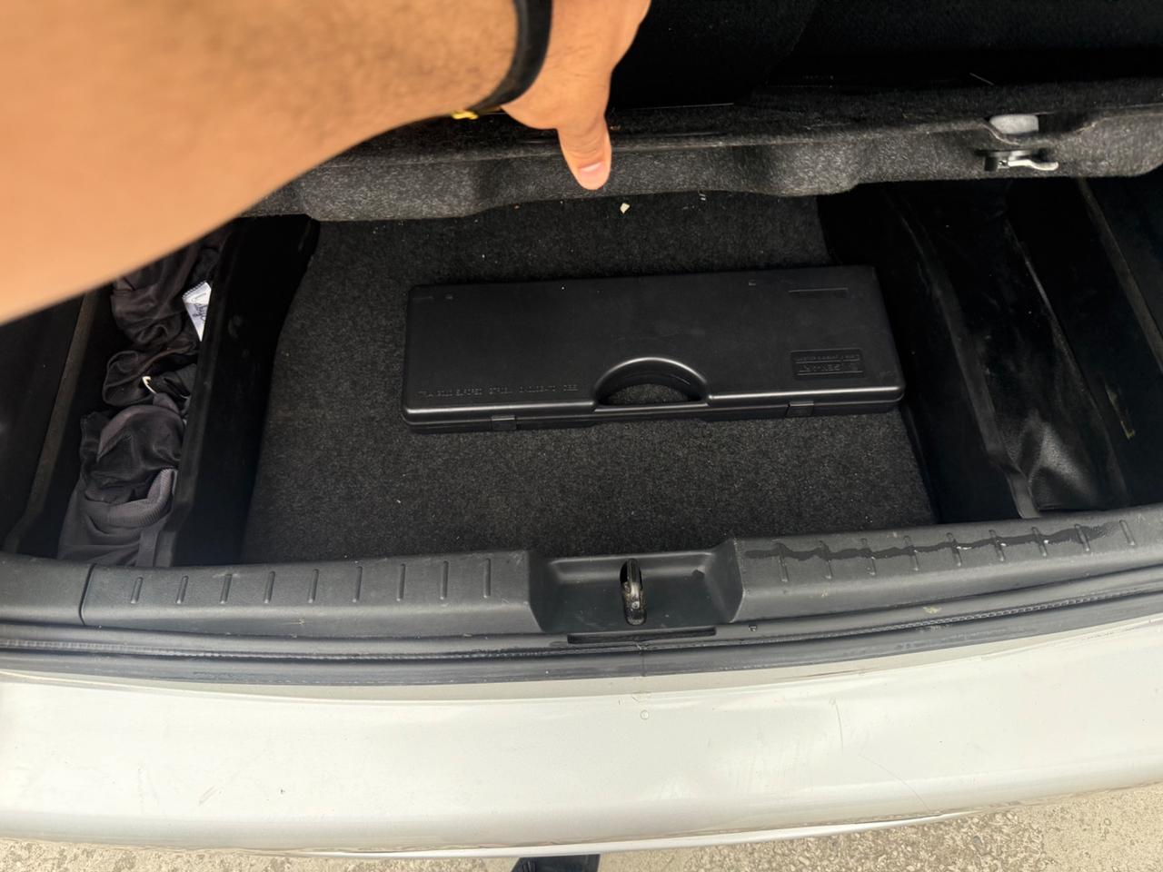 Toyota Yaris 1.0 5P. NEOPATENTATI NO BLOCCHI