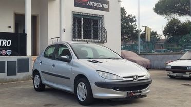 PEUGEOT 206 1.4 5p. ONE Line