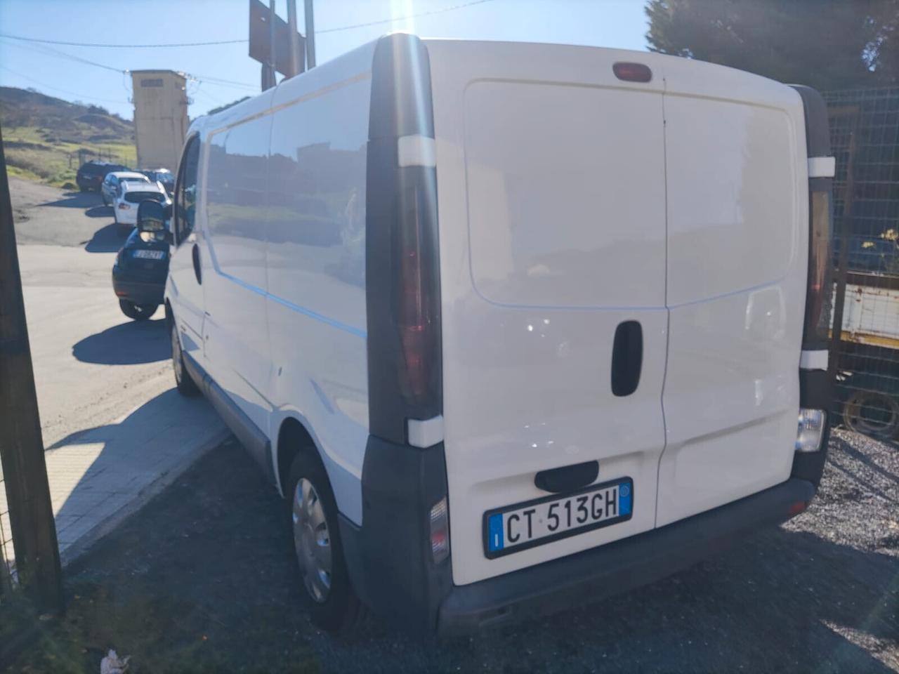 Nissan Primastar .