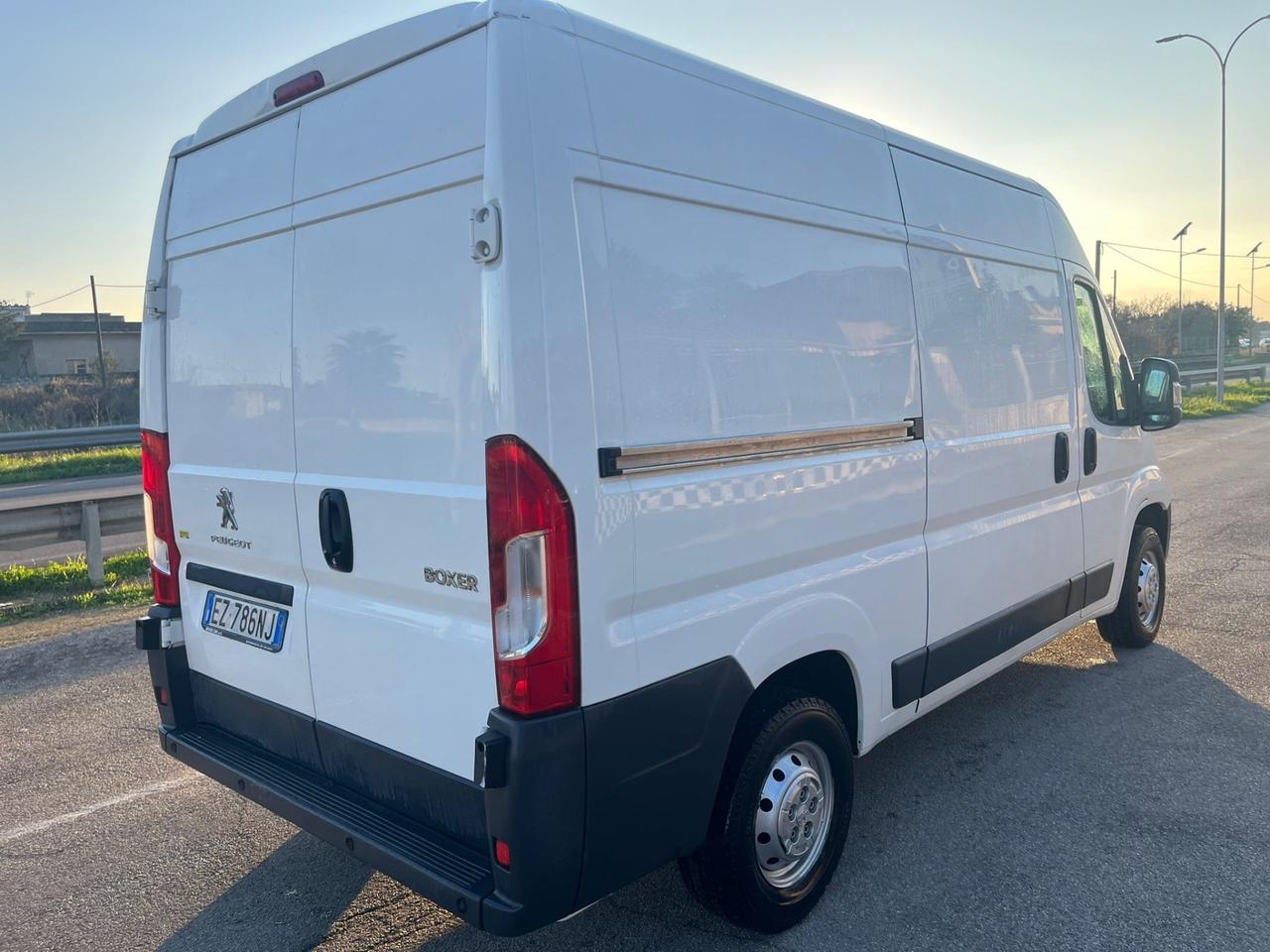 Peugeot Boxer 2.2 HDi Furgone Unirpro 2015