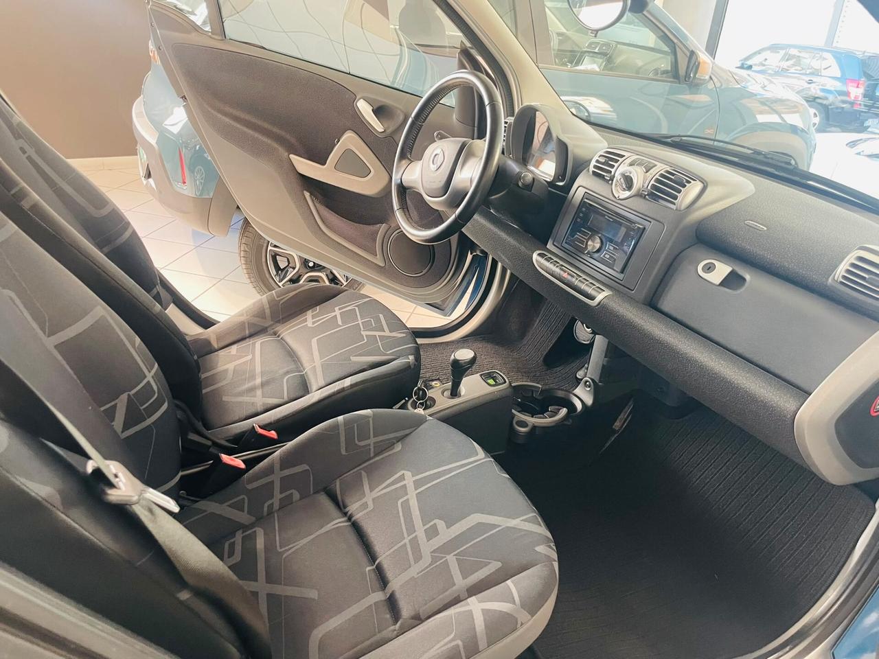Smart ForTwo 1000 52 kW MHD coupé pure