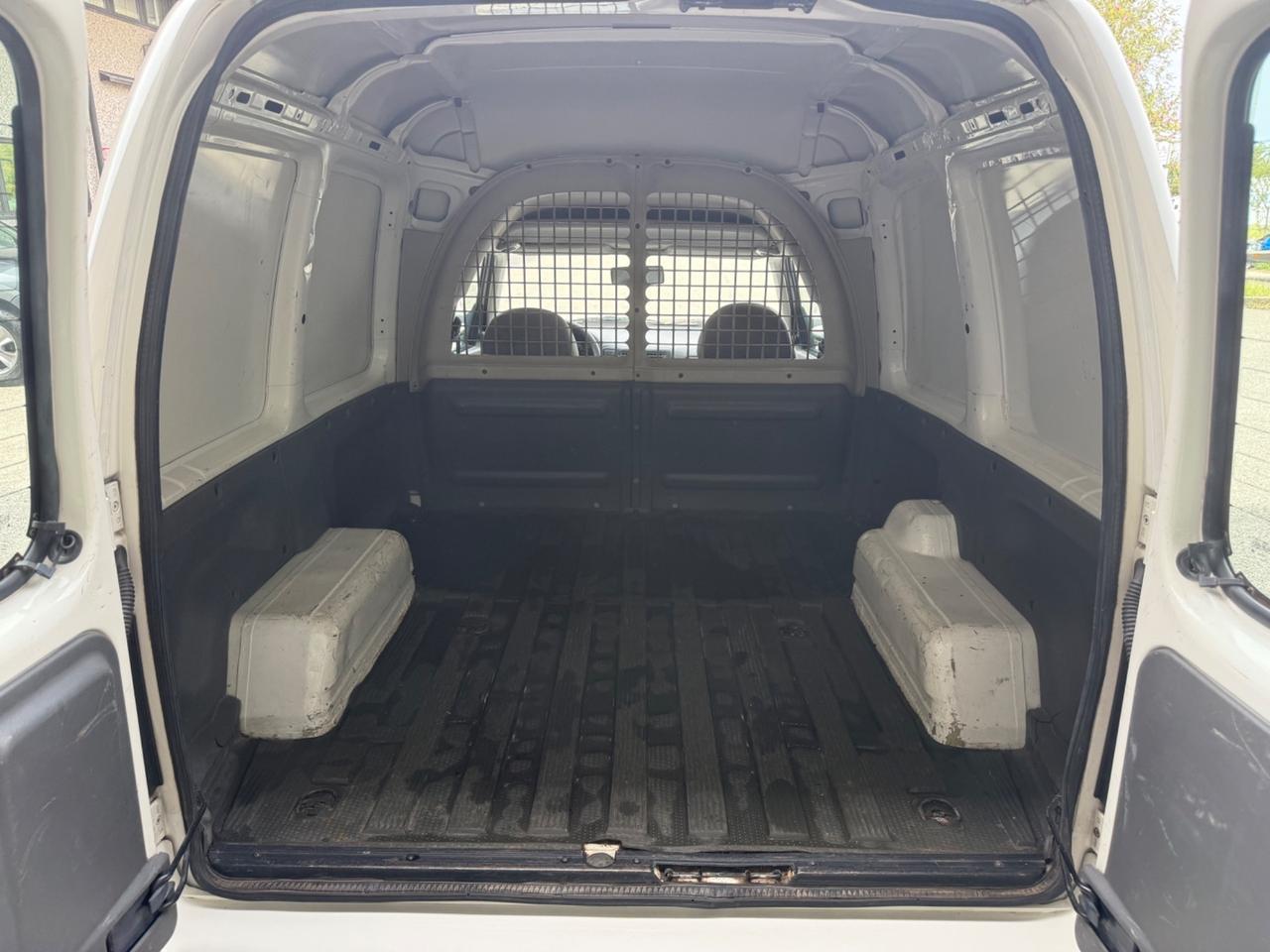 Volkswagen Caddy 1.9 diesel Van Vetrato