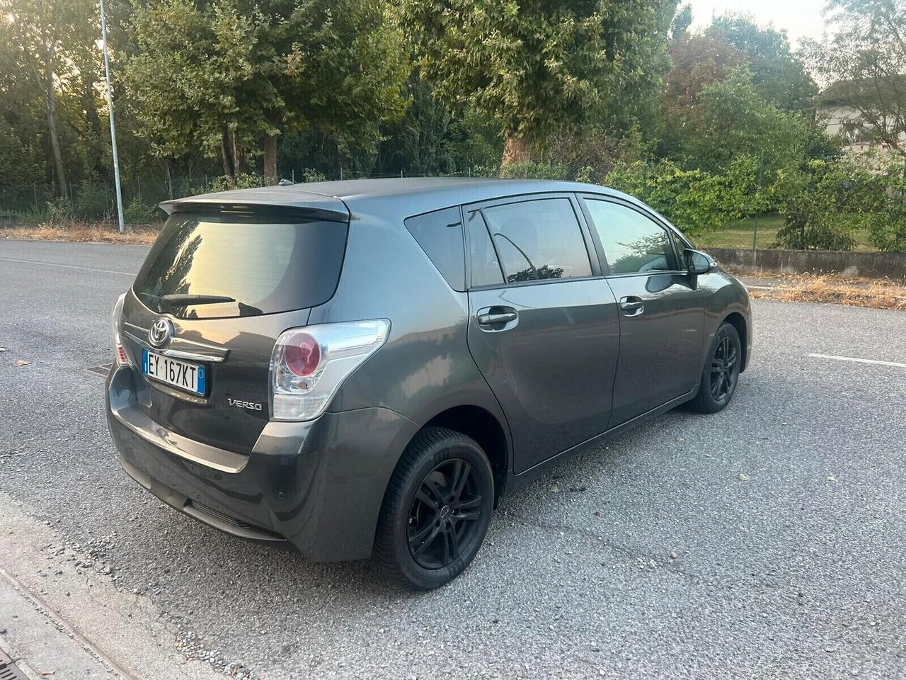 Toyota Verso 1.6 D-4D Style