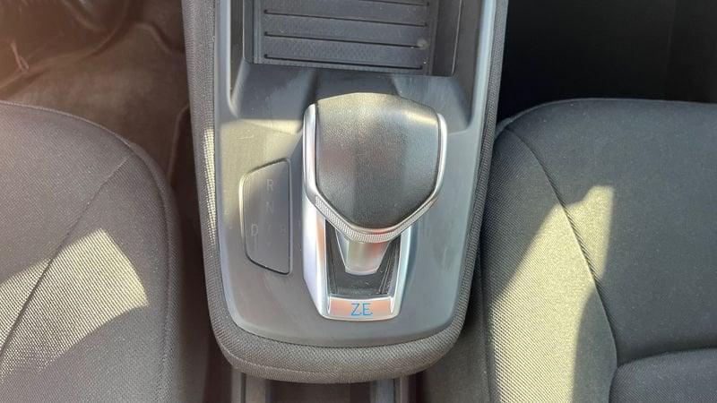 Renault ZOE Life R110 e-shifter