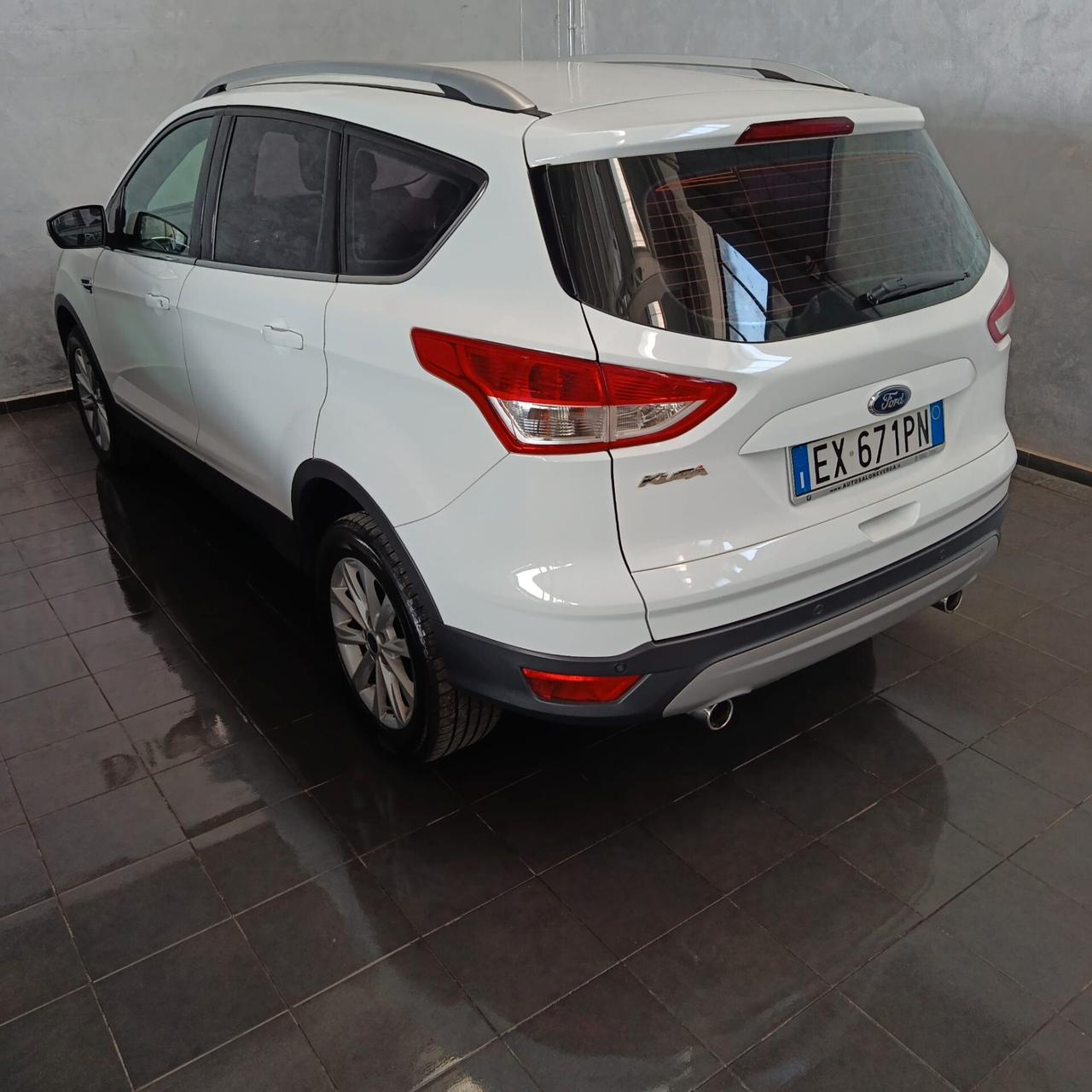 Ford KUGA 2.0 TDCI 4X4 TITANIUM EURO 6