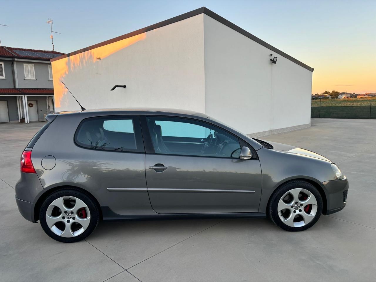 Volkswagen Golf 2.0 16V TFSI 3p. GTI