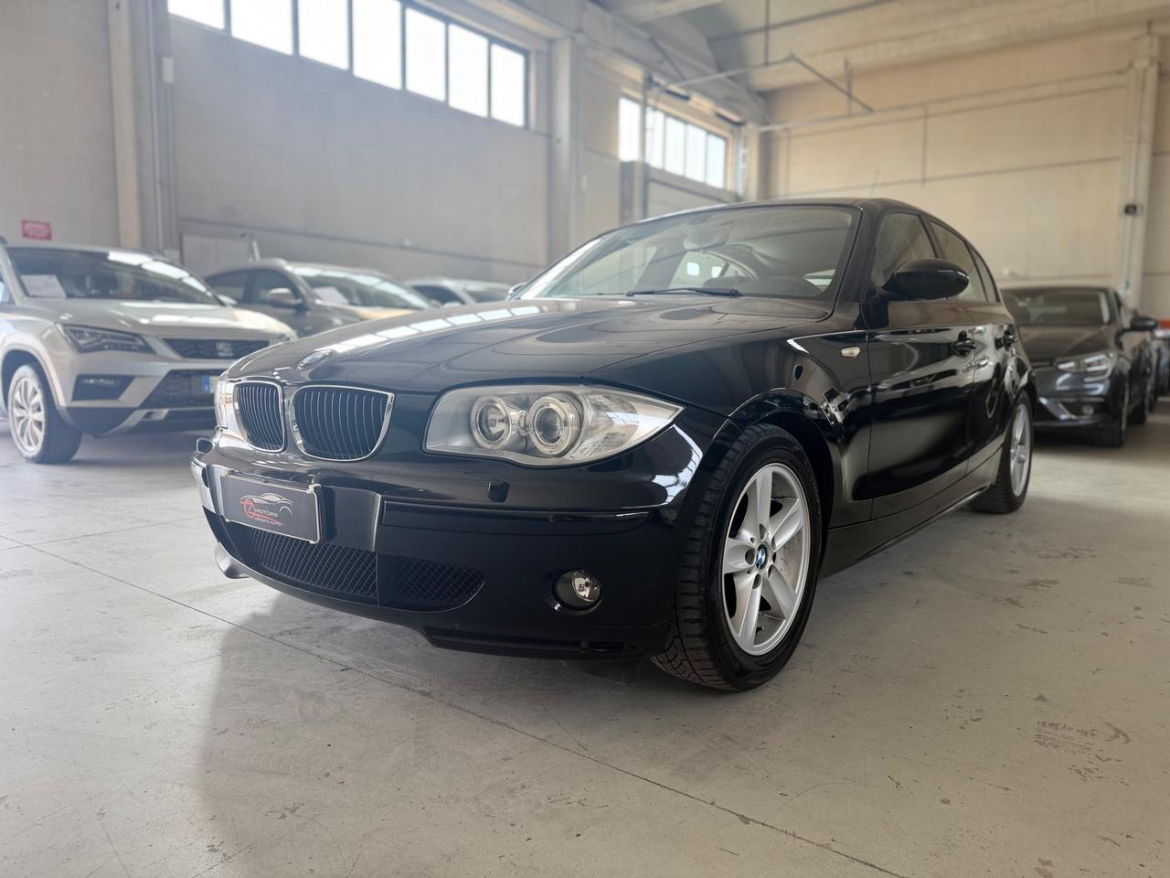 Bmw 118 118d cat 5 porte Attiva NEOPATENTATI