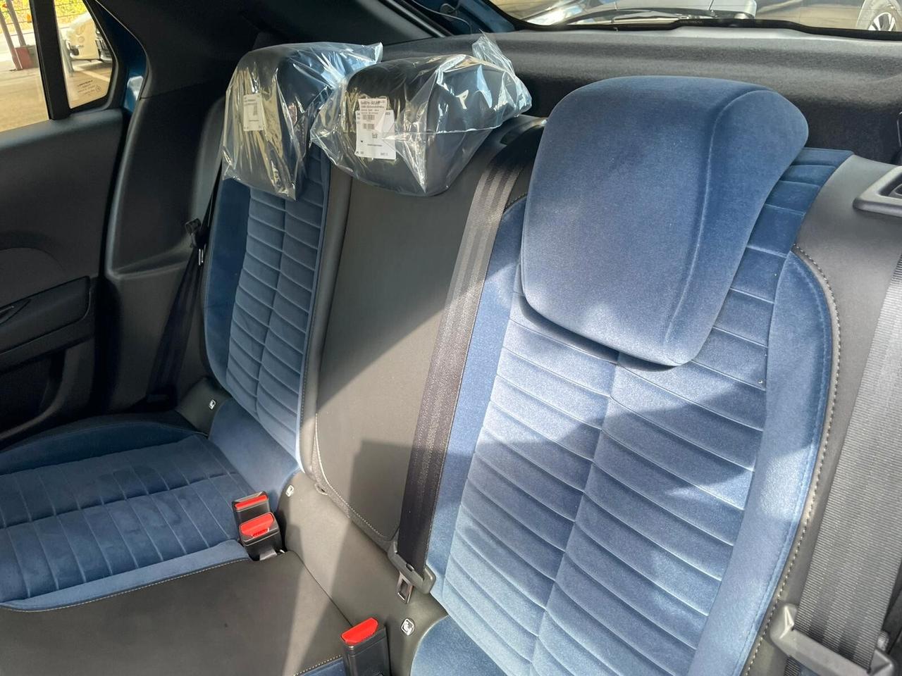 Lancia Ypsilon Hybrid e-DCT Edizione Cassina