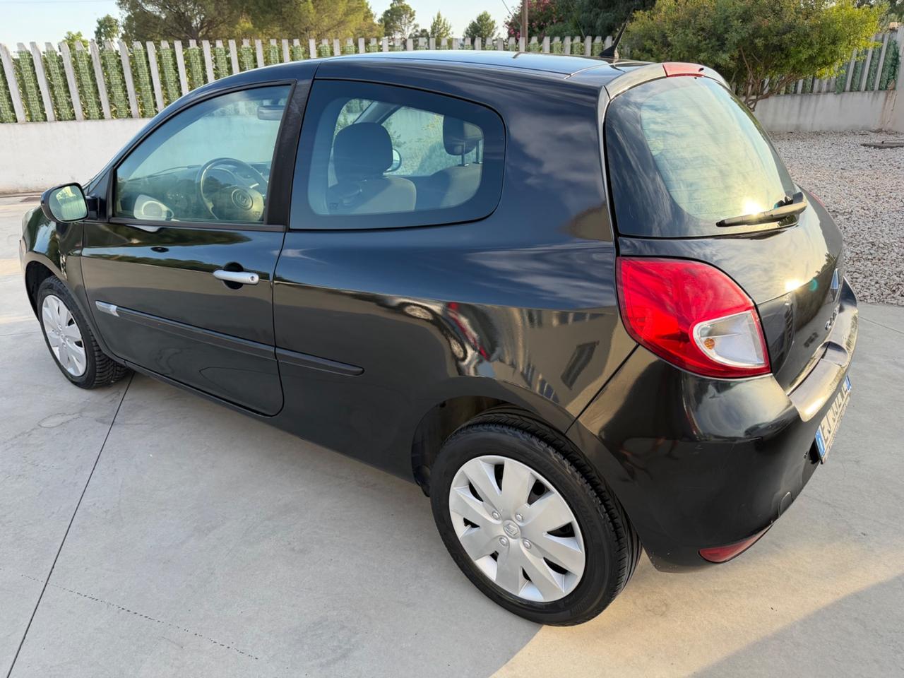 Renault Clio 1.2 benzina 2011