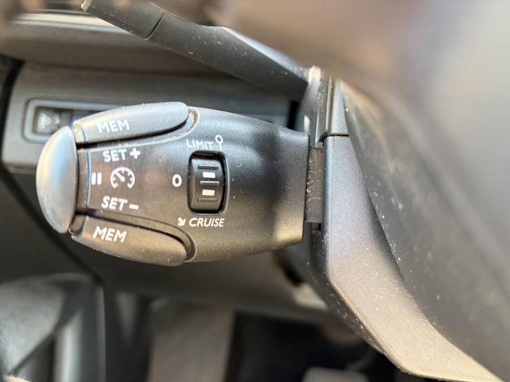 Peugeot 3008 BlueHDi 130 S&S EAT8 Active