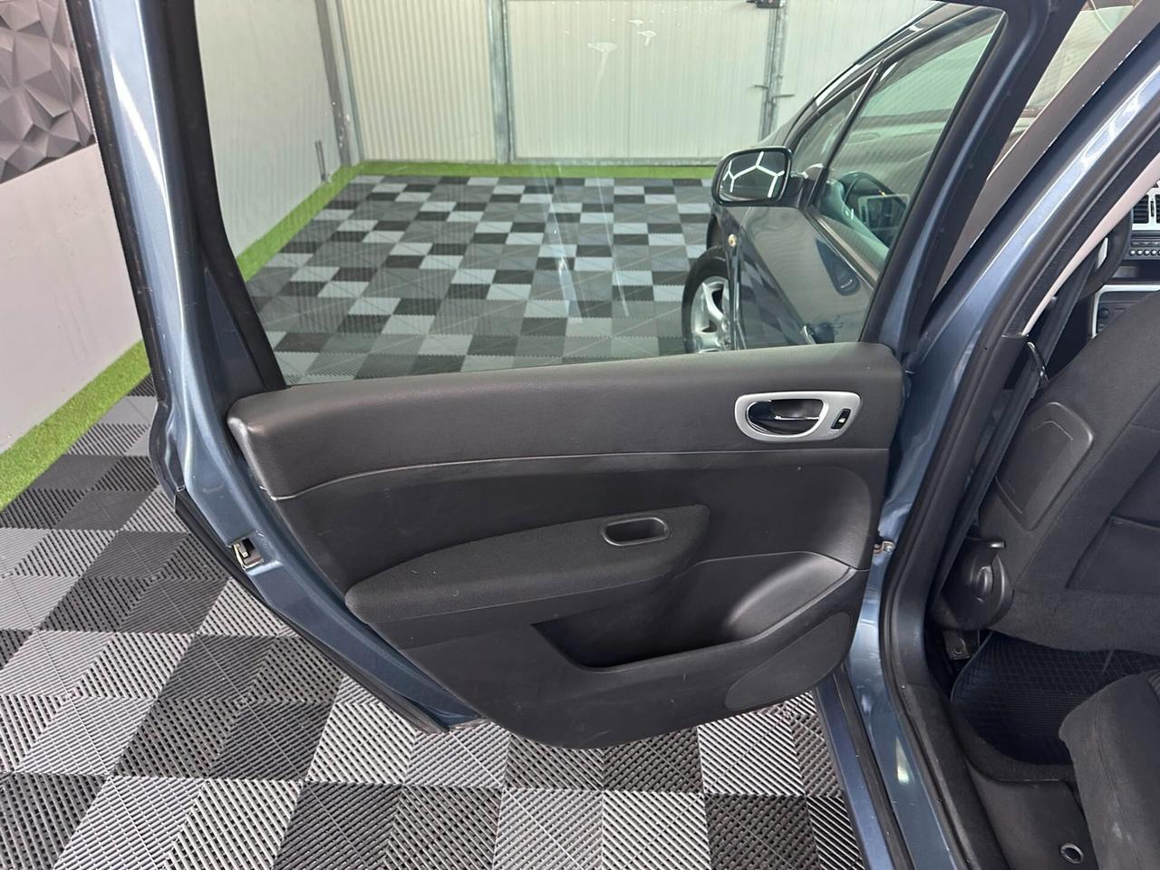 Peugeot 307 1.6 16V HDi FAP 110CV SW X-Line